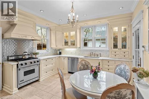 247 Macnab Street S, Hamilton, ON - Indoor