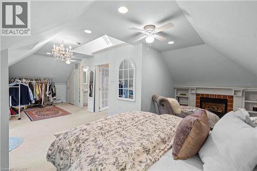 247 Macnab Street S, Hamilton, ON - Indoor Photo Showing Bedroom