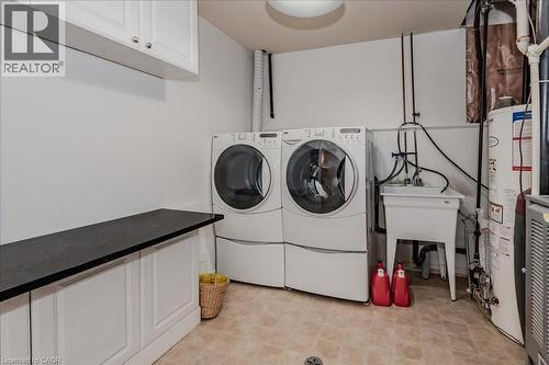 11 Acorn Way, Cambridge, ON - Indoor Photo Showing Laundry Room