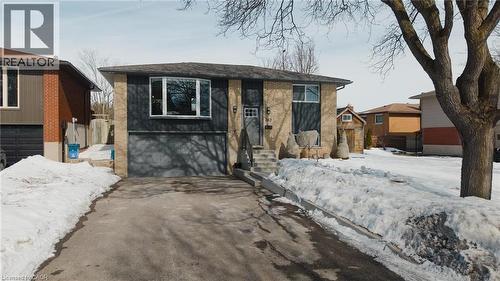 362 ROSELAWN Place  Waterloo, ON N2L 5P1