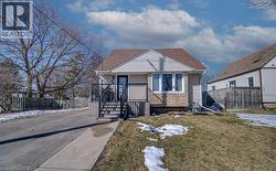 98 BALLANTYNE Avenue  Cambridge, ON N1R 2S5