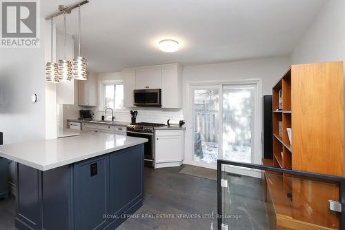2001 Silverberry Crescent, Mississauga, ON - Indoor Photo Showing Kitchen