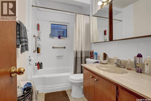 2160 Mcdonald Street, Regina, SK - Indoor Photo Showing Bathroom