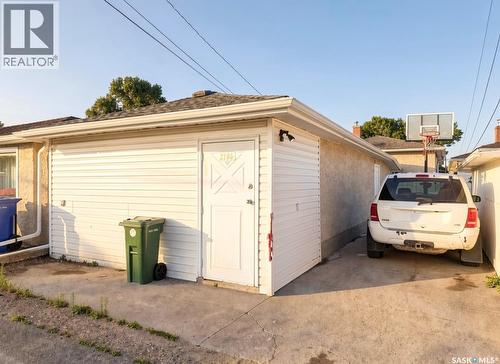 2160 Mcdonald Street, Regina, SK - Outdoor With Exterior