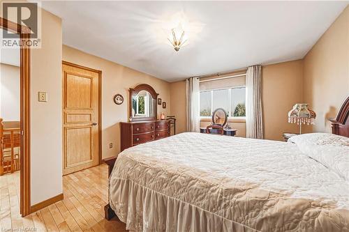 53 Glover Road, Hamilton, ON - Indoor Photo Showing Bedroom