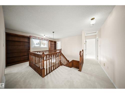 823 Richards Cr Nw, Edmonton, AB - Indoor Photo Showing Other Room