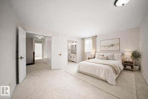 823 Richards Cr Nw, Edmonton, AB - Indoor Photo Showing Bedroom