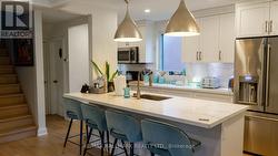 203 ELMHURST AVENUE Toronto, ON M2N 1S2