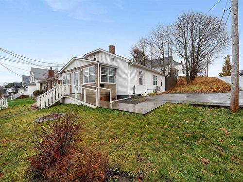 140 Maple Avenue, New Glasgow, NS 