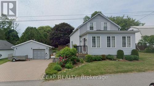 8 CHESTNUT HILL  Port Hope, ON L1A 2B2