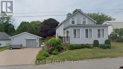 8 CHESTNUT HILL  Port Hope, ON L1A 2B2