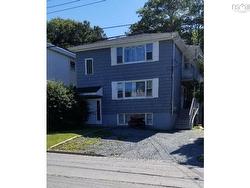11 Foston Street  Dartmouth, NS B2Y 3T9