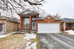54 WILLOW CRESCENT Strathroy-Caradoc (Se), ON N7G 4G3