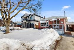 116 LORD ROBERTS DRIVE  Toronto, ON M1K 3W8