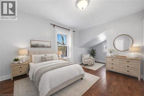 58 Arnold Street, Hamilton, ON - Indoor Photo Showing Bedroom