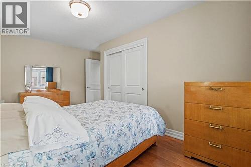 11 Whelans Way, Hamilton, ON - Indoor Photo Showing Bedroom