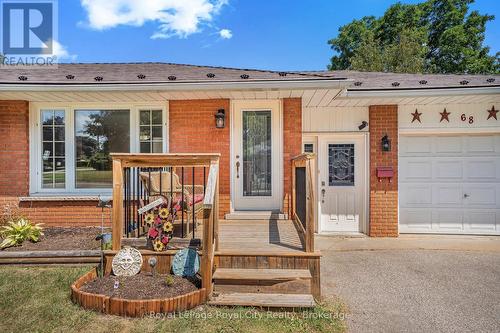 Porch - 68 Sunset Boulevard, Cambridge, ON - Outdoor