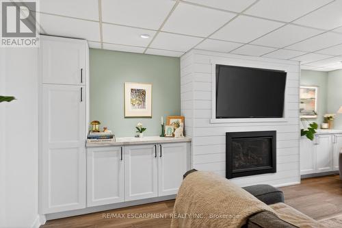 47 Sumner Crescent, Grimsby, ON - Indoor Photo Showing Other Room With Fireplace