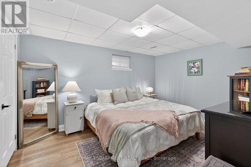 47 Sumner Crescent, Grimsby, ON - Indoor Photo Showing Bedroom