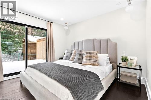 2129 Highview Drive, Burlington, ON - Indoor Photo Showing Bedroom