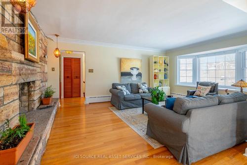 216 Brockville Street, Smiths Falls, ON - Indoor Photo Showing Dining Room