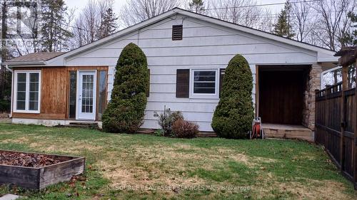216 Brockville Street, Smiths Falls, ON - Outdoor