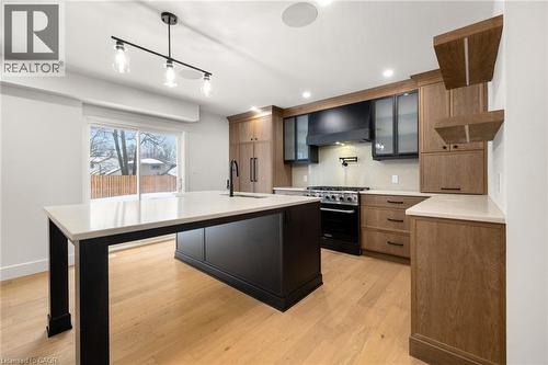 361 Coleridge Place, Waterloo, ON - Indoor Photo Showing Kitchen With Upgraded Kitchen