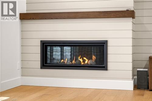 361 Coleridge Place, Waterloo, ON - Indoor Photo Showing Living Room With Fireplace