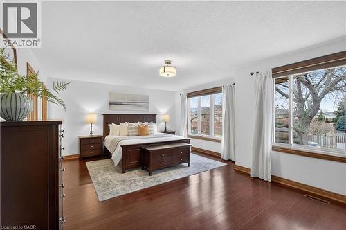 47 Sumner Crescent, Grimsby, ON - Indoor Photo Showing Bedroom