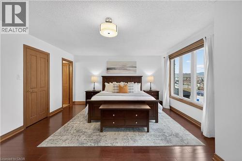47 Sumner Crescent, Grimsby, ON - Indoor Photo Showing Bedroom