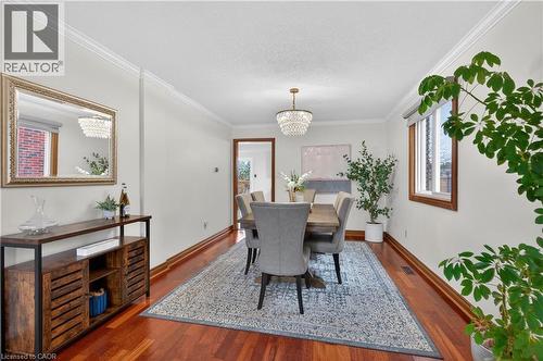 47 Sumner Crescent, Grimsby, ON - Indoor Photo Showing Dining Room