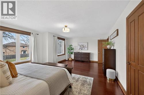 47 Sumner Crescent, Grimsby, ON - Indoor Photo Showing Bedroom