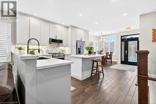 117 Monarch Street, Welland, ON - Indoor Photo Showing Kitchen With Upgraded Kitchen