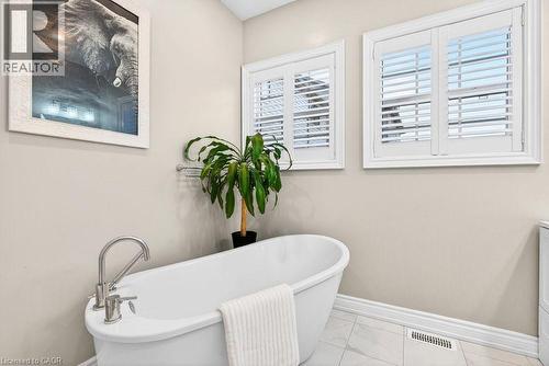 117 Monarch Street, Welland, ON - Indoor Photo Showing Bathroom