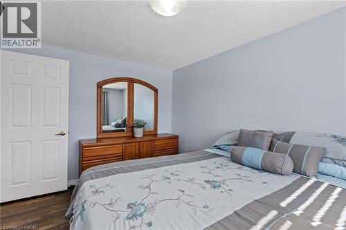 218 Arris Crescent, Mitchell, ON - Indoor Photo Showing Bedroom