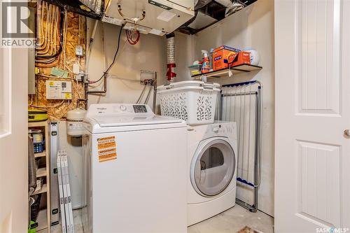 1217 Kilburn Avenue, Saskatoon, SK - Indoor Photo Showing Laundry Room