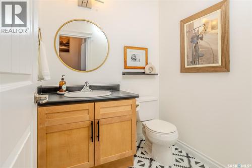 1217 Kilburn Avenue, Saskatoon, SK - Indoor Photo Showing Bathroom