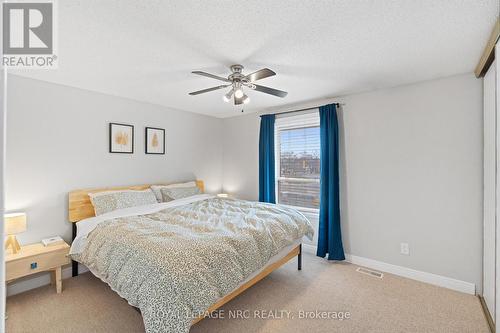 18 - 242 Lakeport Road, St. Catharines (Lakeport), ON - Indoor Photo Showing Bedroom