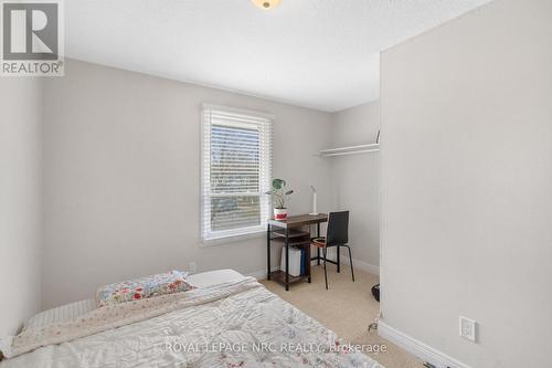 18 - 242 Lakeport Road, St. Catharines (Lakeport), ON - Indoor Photo Showing Bedroom
