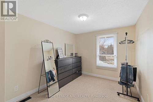 18 - 242 Lakeport Road, St. Catharines (Lakeport), ON - Indoor Photo Showing Bedroom