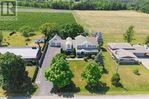 Beautiful country property, with vineyards behind - 2231 Seventh Street, St. Catharines (Rural Fourth), ON - Outdoor With View