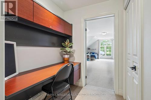 Extra desk/work area in hallway upstairs - 2231 Seventh Street, St. Catharines (Rural Fourth), ON - Indoor Photo Showing Office