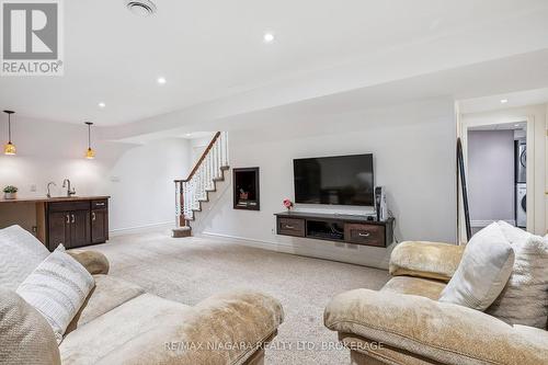 Large rec room with built in speakers - 2231 Seventh Street, St. Catharines (Rural Fourth), ON - Indoor Photo Showing Living Room