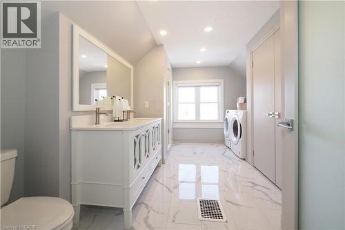 354 Blucher Boulevard, Kitchener, ON - Indoor Photo Showing Bathroom