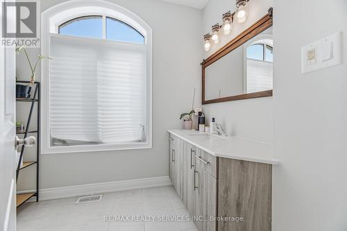 356 Clockwork Drive, Brampton, ON - Indoor Photo Showing Bathroom