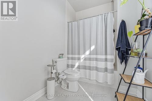 356 Clockwork Drive, Brampton, ON - Indoor Photo Showing Bathroom