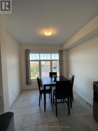 3836 Tufgar Crescent, Burlington, ON - Indoor Photo Showing Dining Room