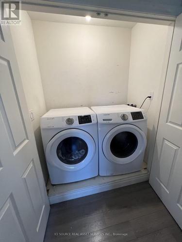 3836 Tufgar Crescent, Burlington, ON - Indoor Photo Showing Laundry Room