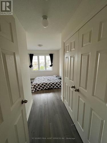 3836 Tufgar Crescent, Burlington, ON - Indoor Photo Showing Bedroom
