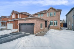 55 Grampian Avenue  Vaughan, ON L6A 2A1